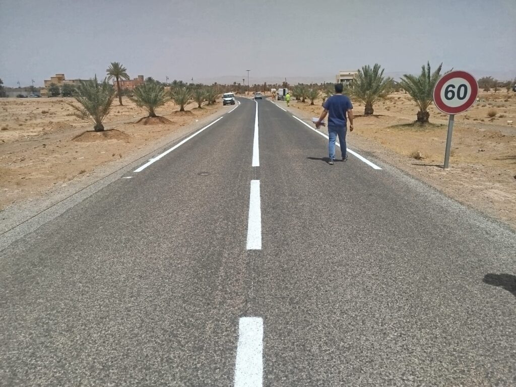 Africa-Travaux-Routiers-Services-Route-Constuire