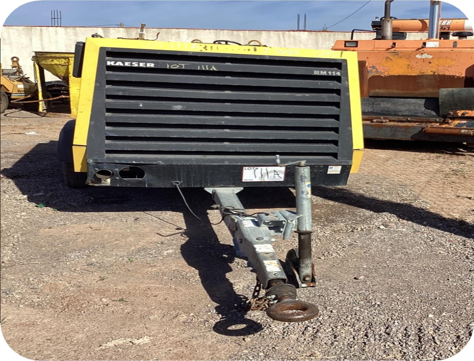 Africa Travaux Routiers-matériels a vendre-COMPRESSEUR KAESER 1137-2
