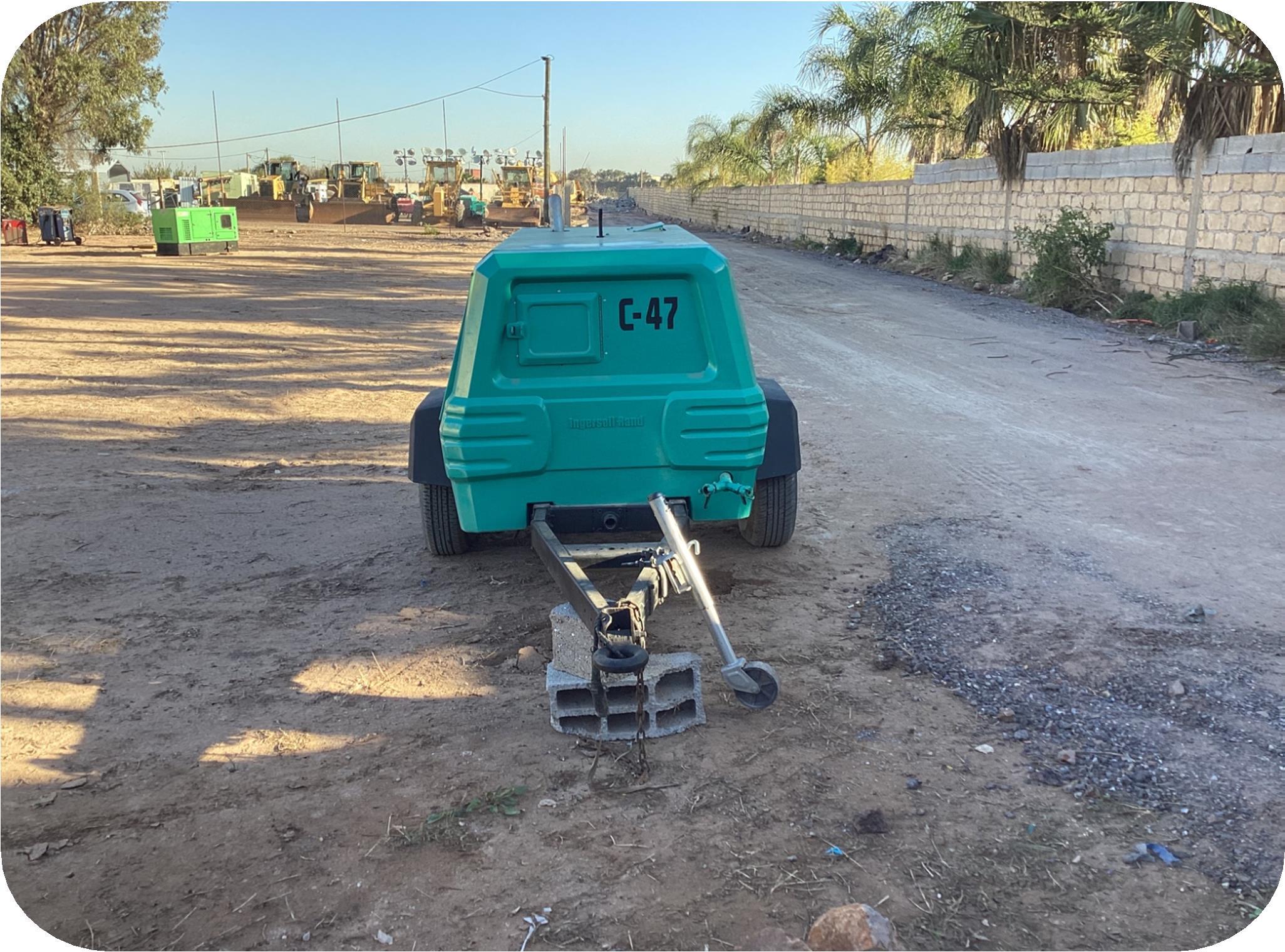Africa Travaux Routiers-matériels a vendre-COMPRESSEUR SN 396143ULRB34
