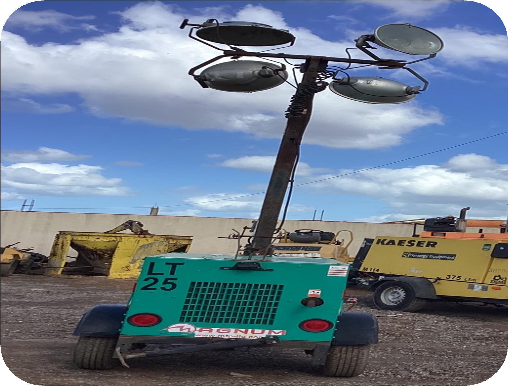 Africa Travaux Routiers-matériels a vendre-TOUR DE LUMIERE SN 051205-2