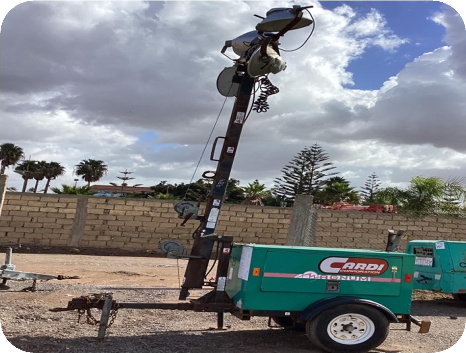 Africa Travaux Routiers-matériels a vendre-TOUR DE LUMIERE SN 051205-4